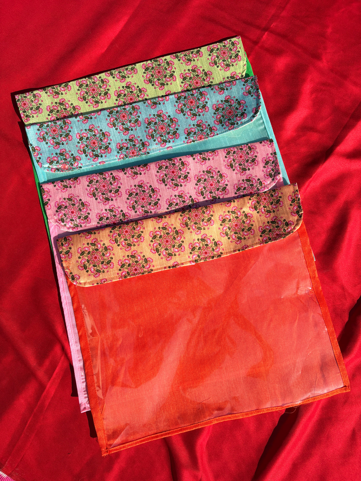 Lotus Circle Saree Cover (Pack of 10)